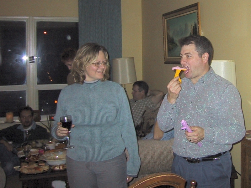 Speedy eating the equipment (Betty encouraging reprehensible behaviour)